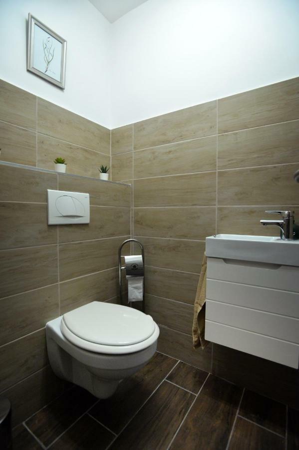 Pr Apartman Эгер Экстерьер фото